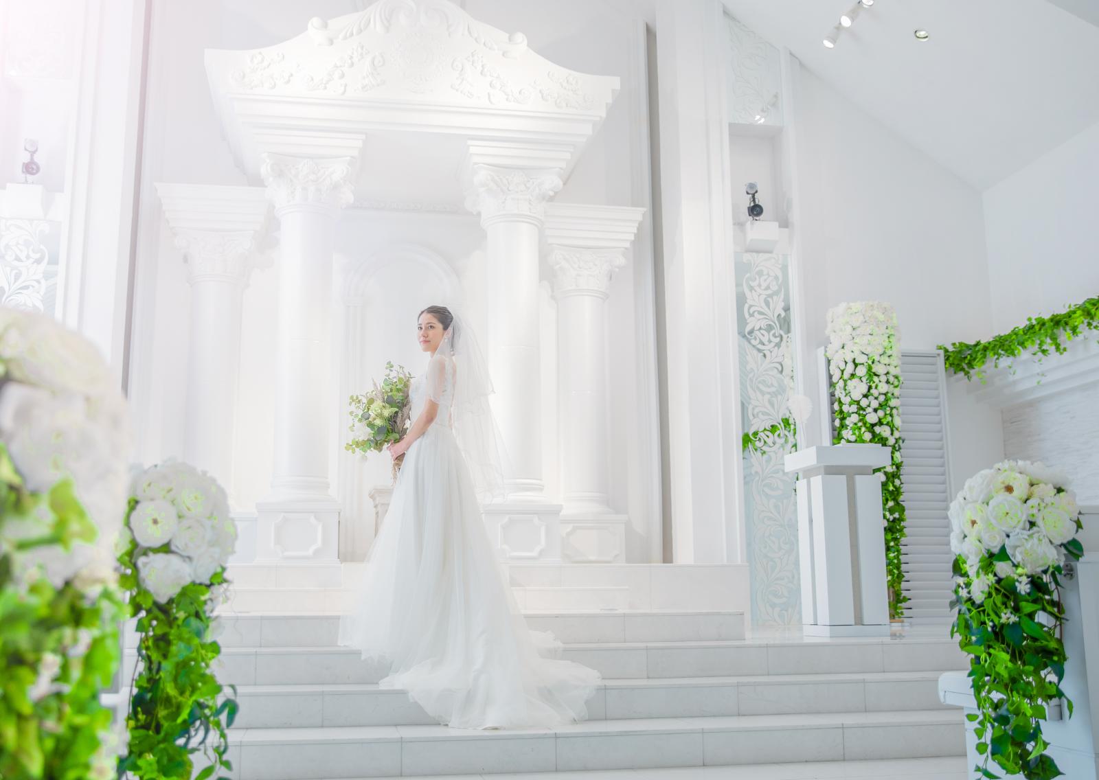 神聖な挙式も人前式も叶うので何でも相談を