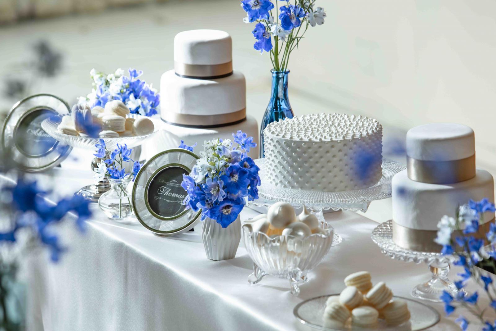 シンプルかつ上品なテーブルコーディネート