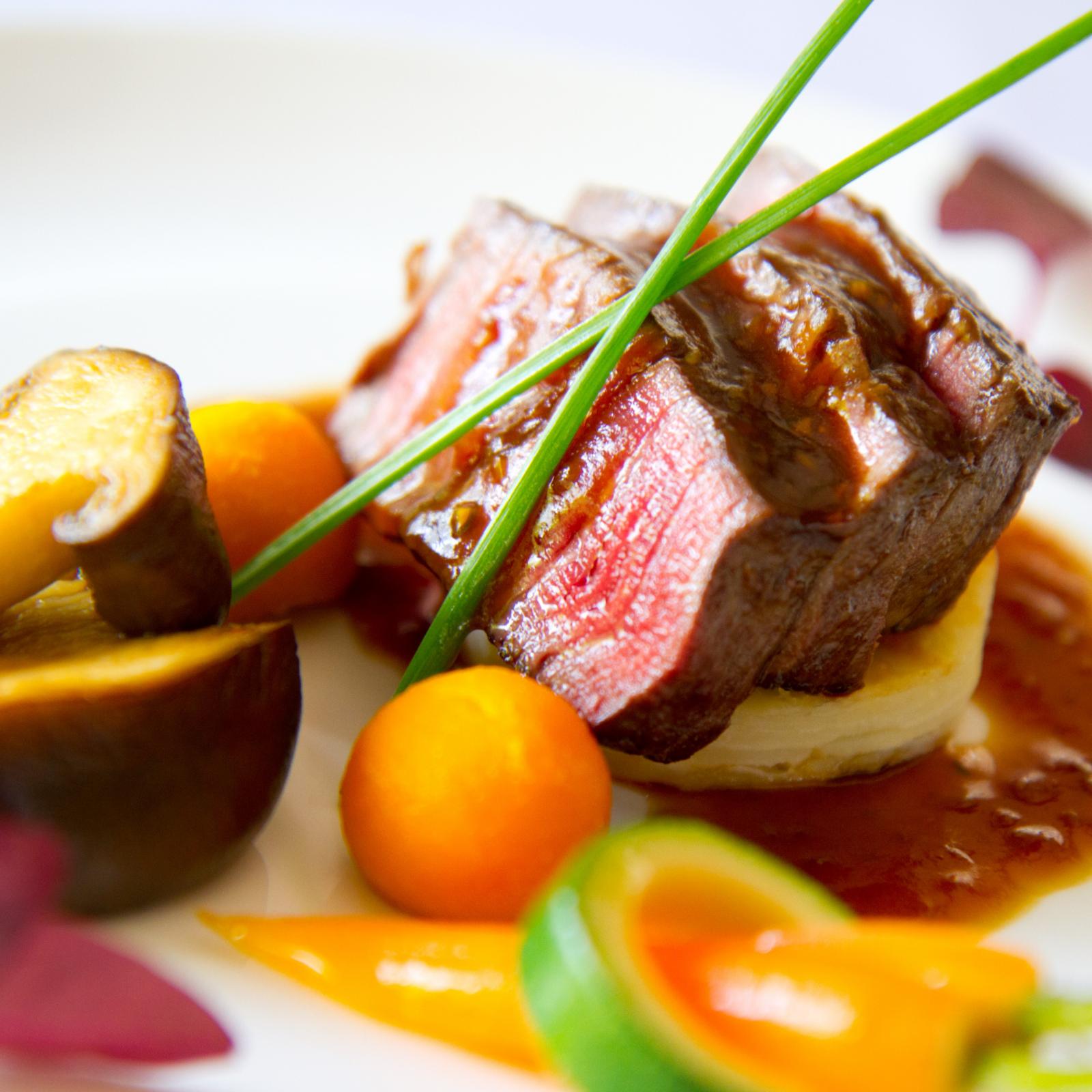 彩や地産地消にもこだわって。