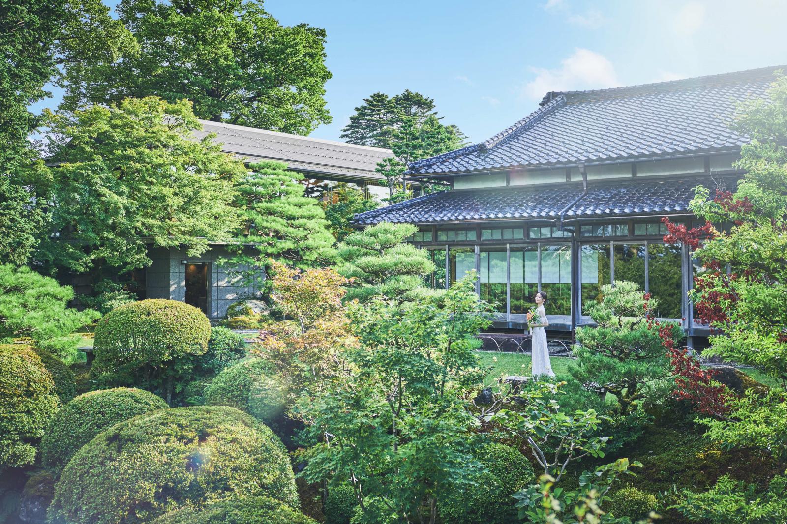 京都の高名な庭師による歴史ある庭園