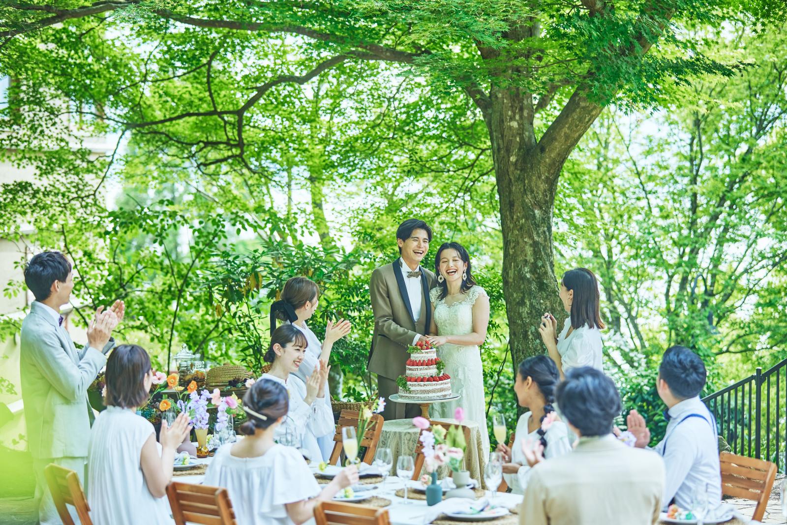 自然に囲まれながら祝福の瞬間を刻んで