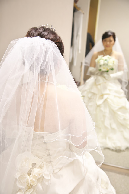 おふたり専用の客室で、ヘアメイク。