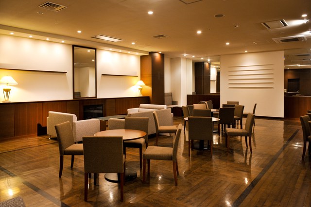 当日ゲストにお待ちいただくラウンジでは、ソフトドリンクをご用意致します。