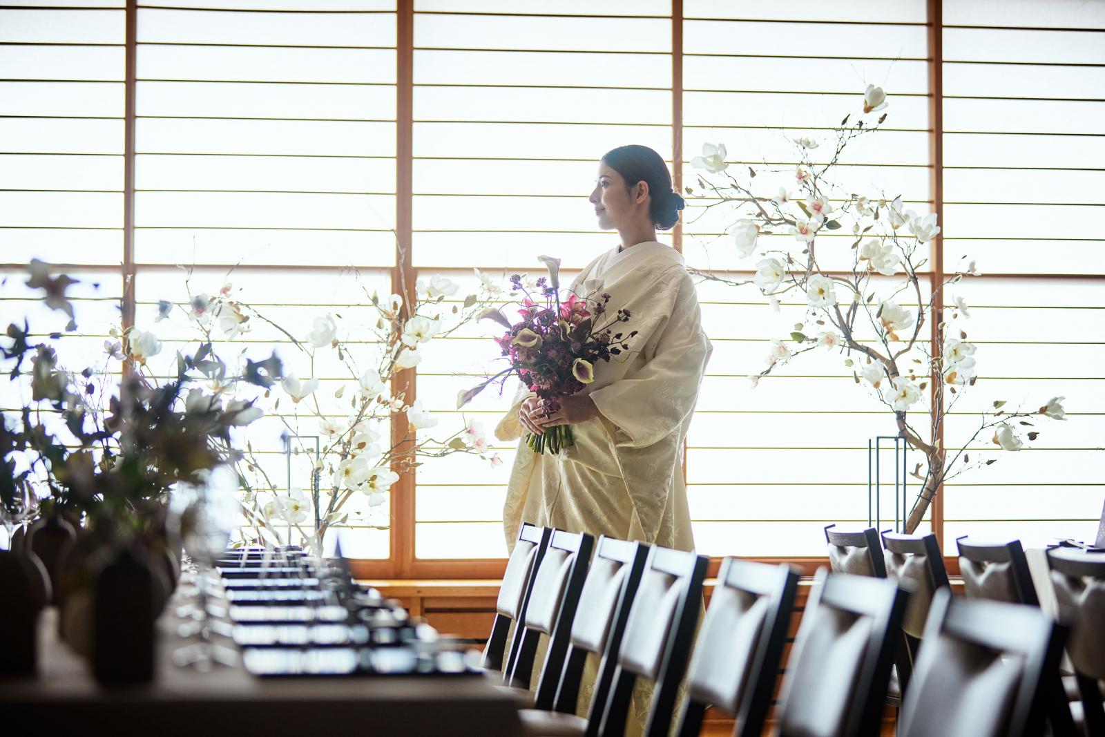 自然光が花嫁の姿をより一層美しく照らします