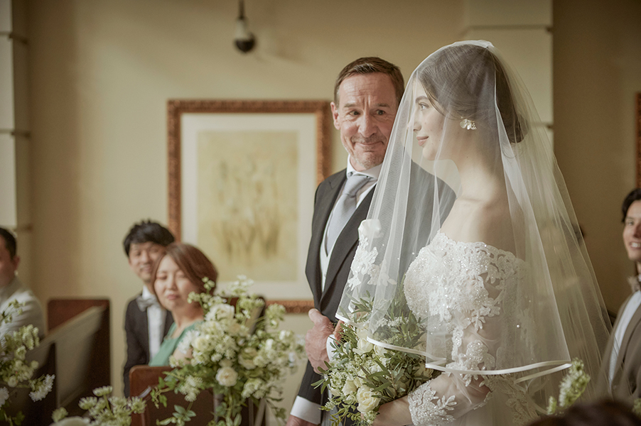 ひとつひとつに大切な意味が込められたセレモニーが家族の絆を結び、ふたりを新しい人生へ送り出してくれる