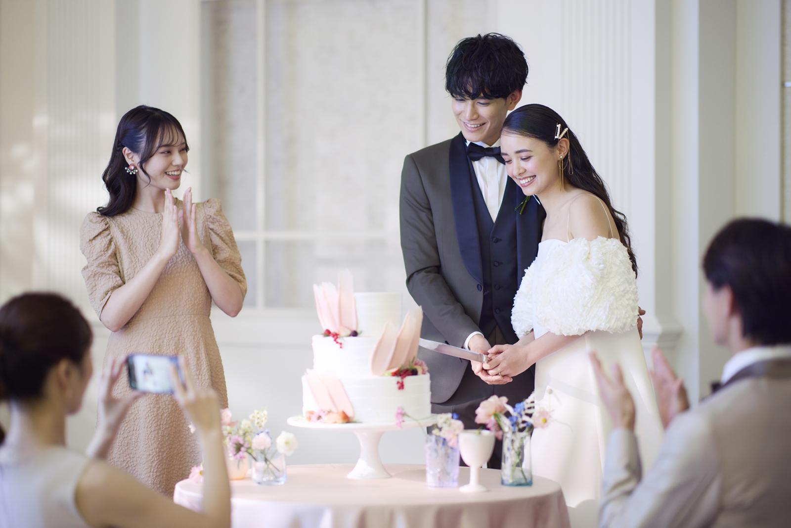 華やかさと可愛らしさが叶う、笑顔あふれる結婚式