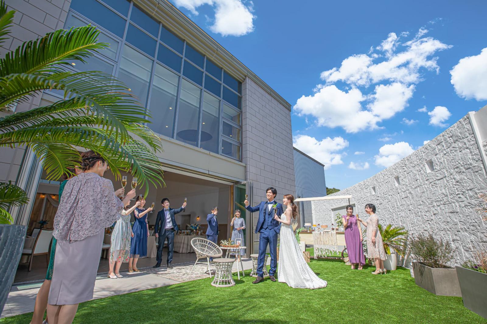 解放感あるプライベートガーデンでリジナルウエディングが叶う♪