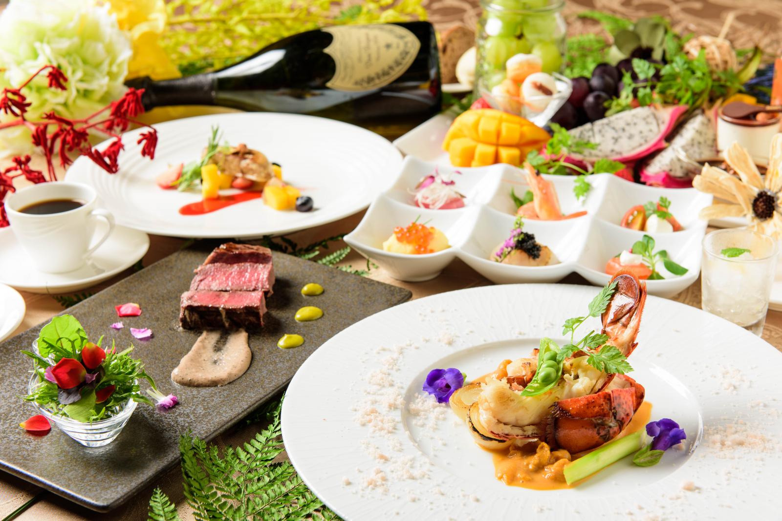 おもてなしのお料理は、和の要素を取り入れた創作フレンチ料理。お箸でもお召し上がりいただけます。<br />
お好みに合わせてメニューの変更も可能です。お気軽にご相談ください。