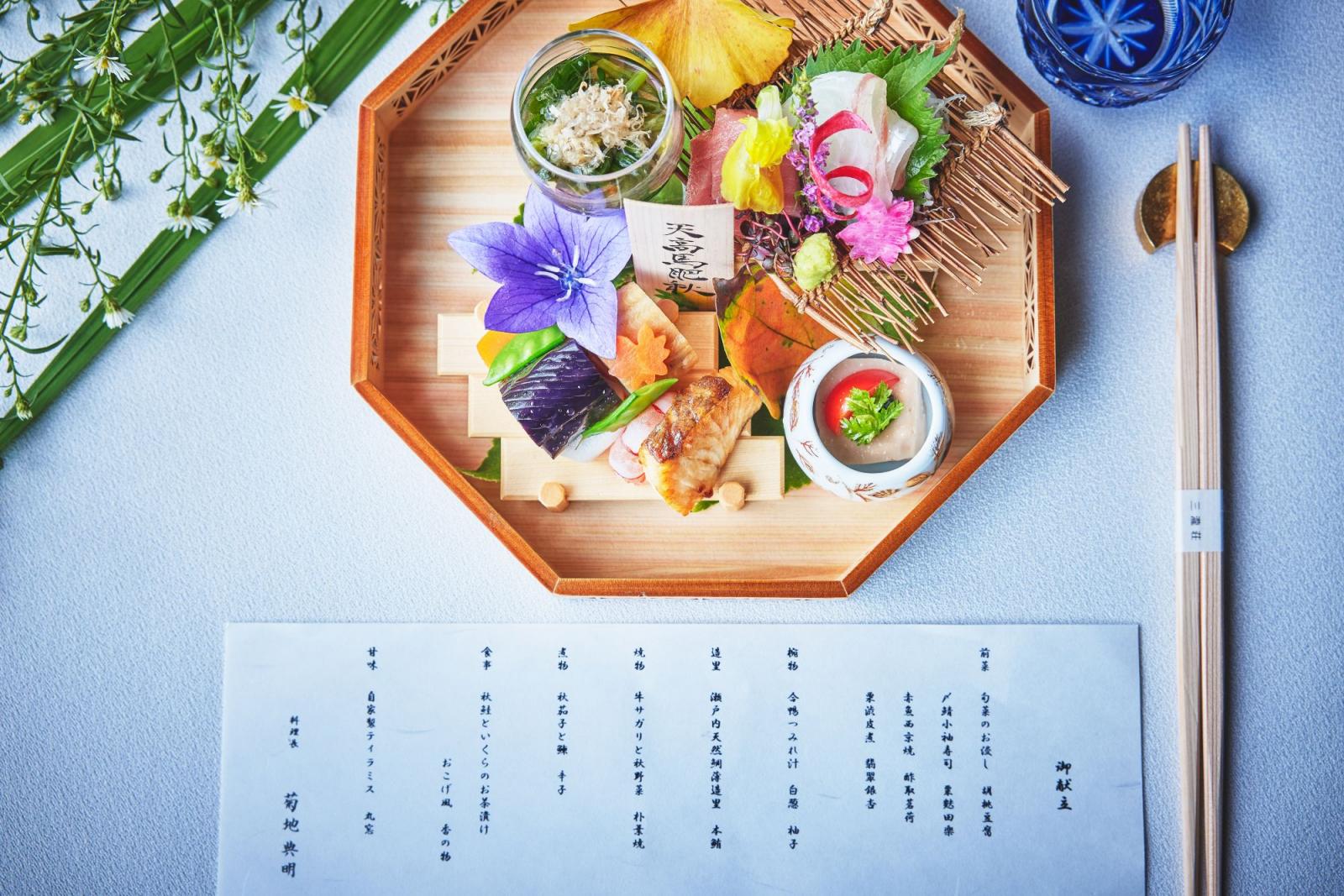 専属の料理人が直接こだわりのお料理をお届け