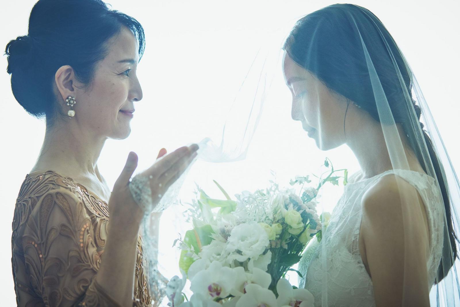 花嫁を送り出す母と娘の大切なひととき