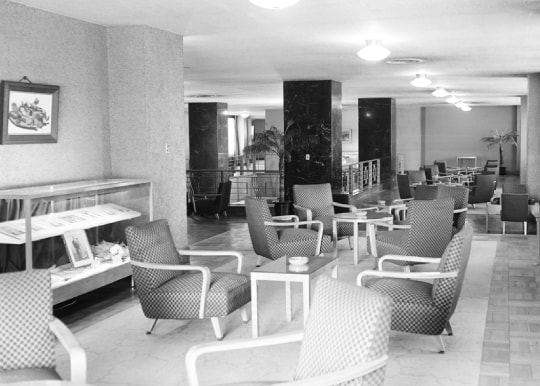 営業再開後は、昭和天皇皇后両陛下はじめ多くの方々に滞在いただき、中部の迎賓館として、存在感を強めた。