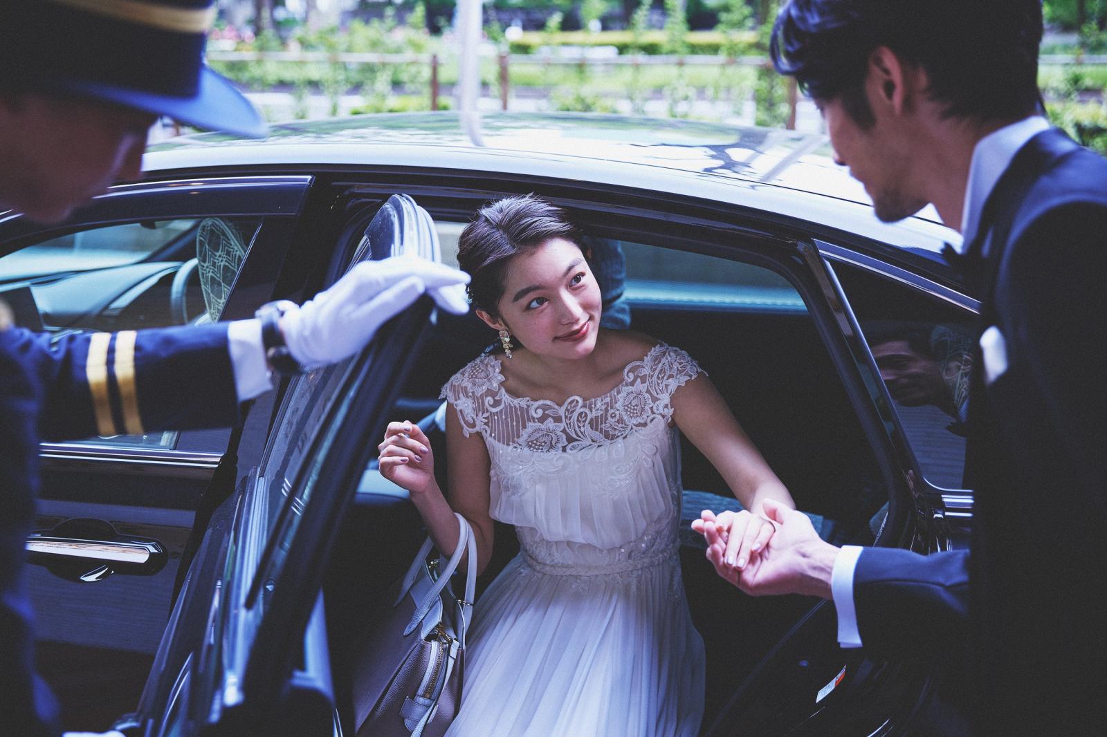 ご来館いただいた瞬間からスタートするホテルウエディングならではの贅沢な非日常。