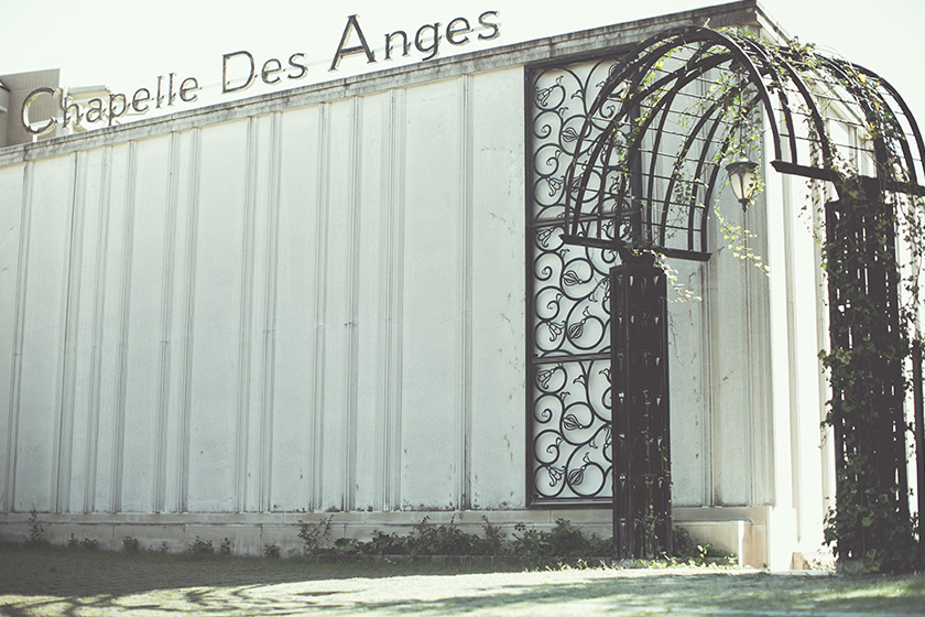 Chapelle Des Angesは「天使の教会」という意味。<br />
天使が様々な場所に隠れている。