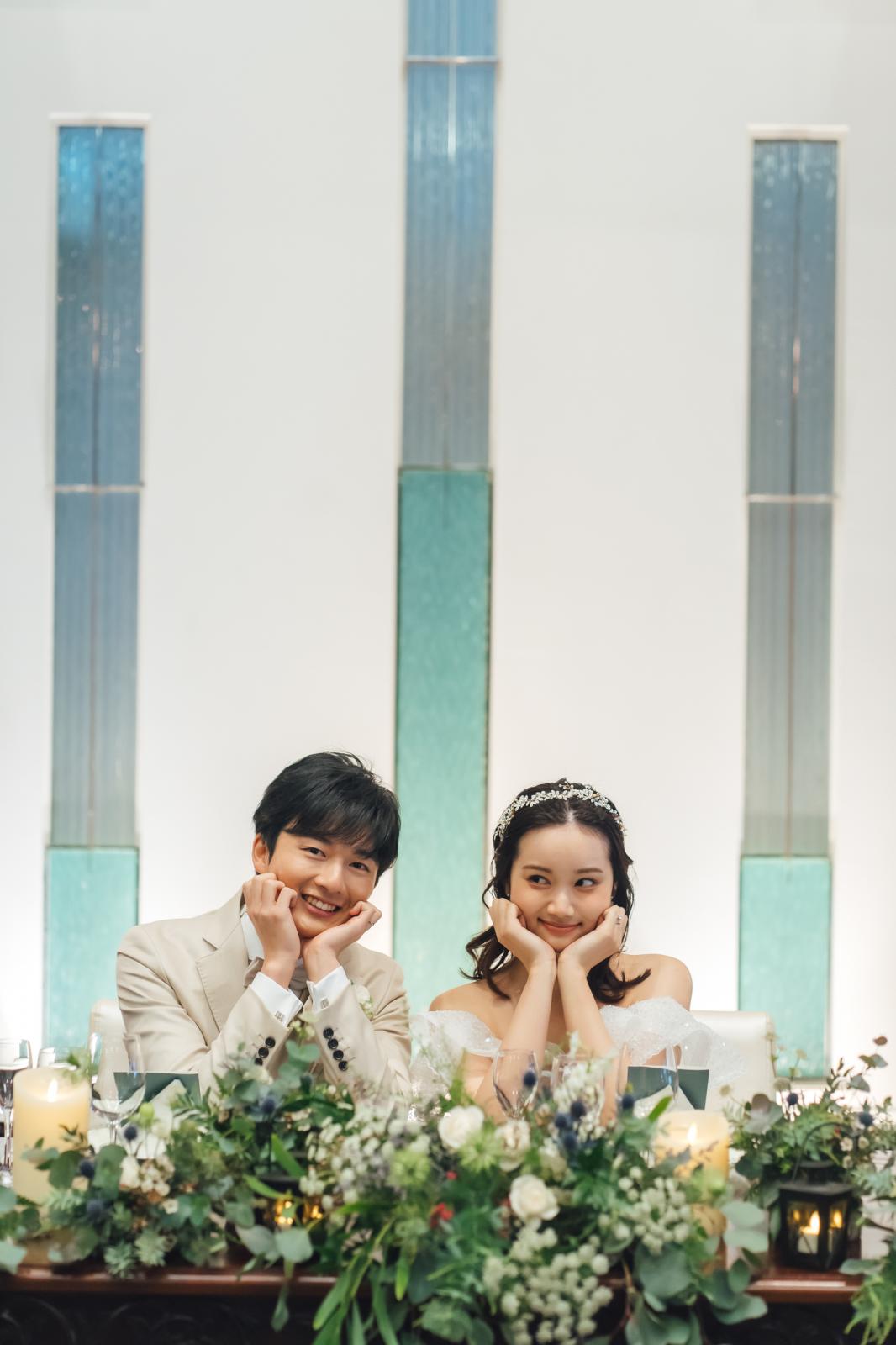 シックな雰囲気の大人ウェディングが叶う