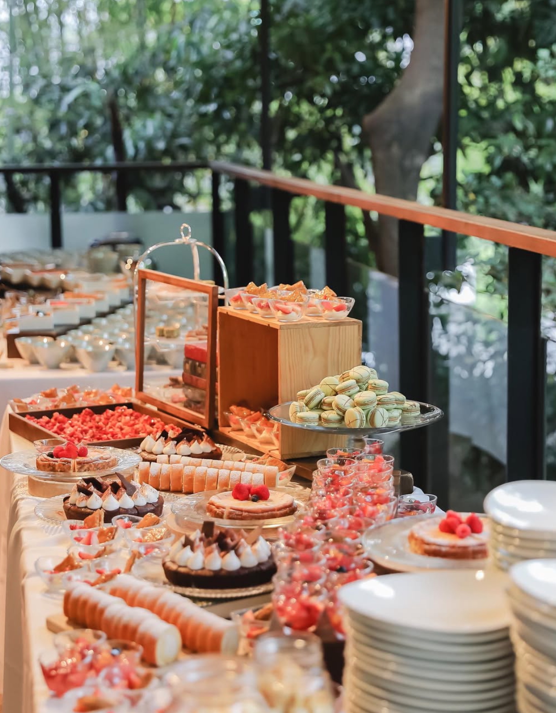 デザートビュッフェ