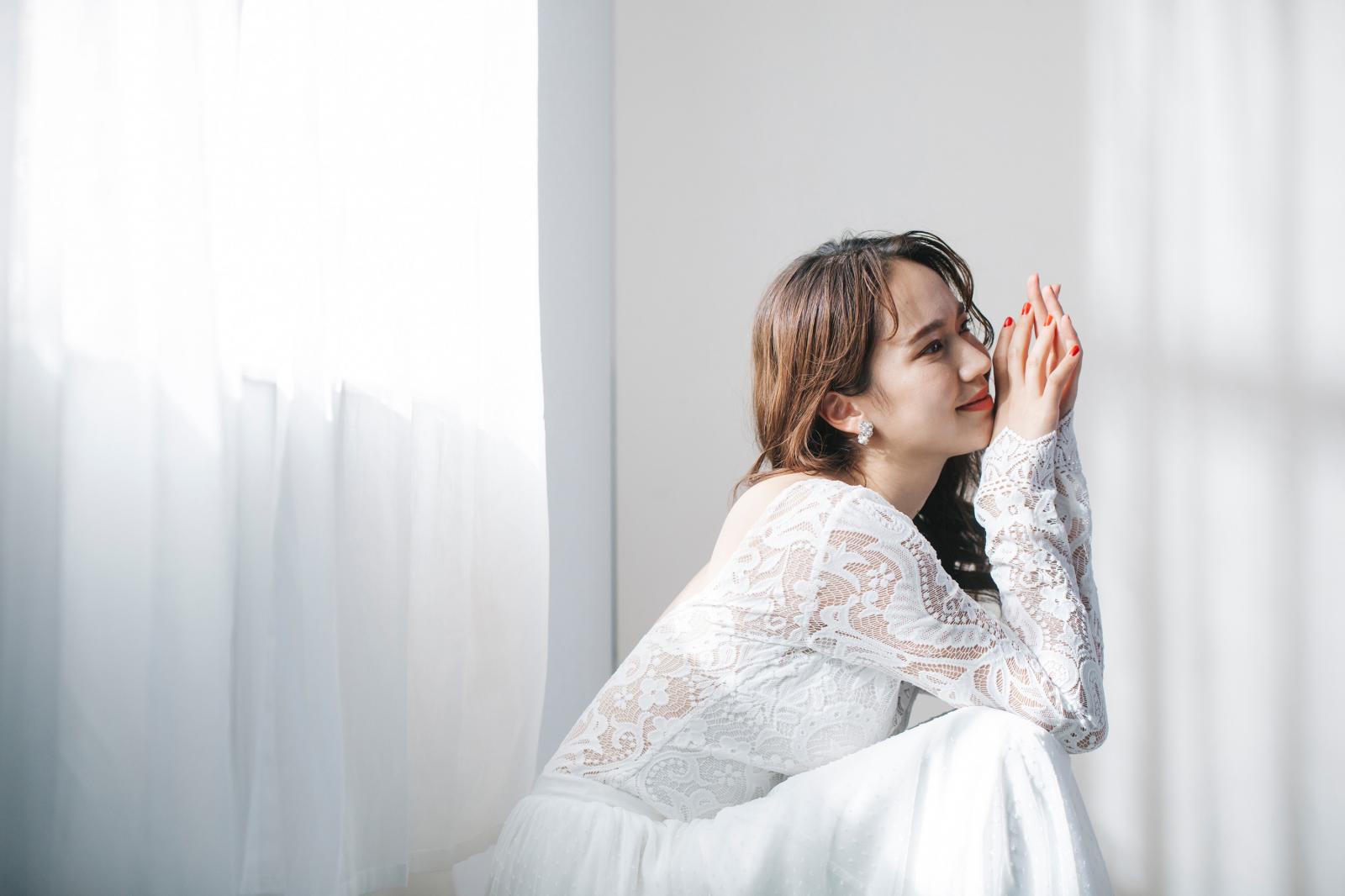 ナチュラルで繊細なドレスラインナップ