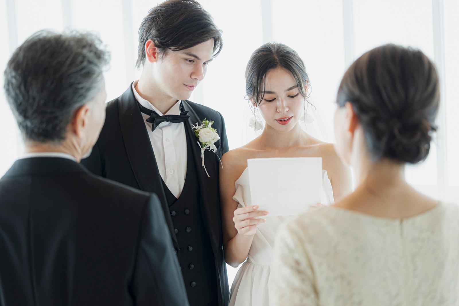 家族に伝える感謝の想いは挙式中・パーティ中など自由な進行演出でお届けできる