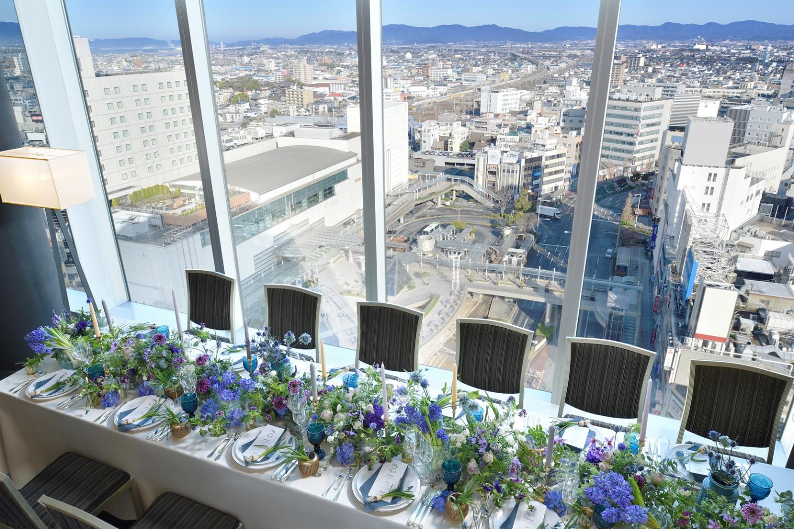 眼下に広がる世界を見ながら過ごす贅沢な時間