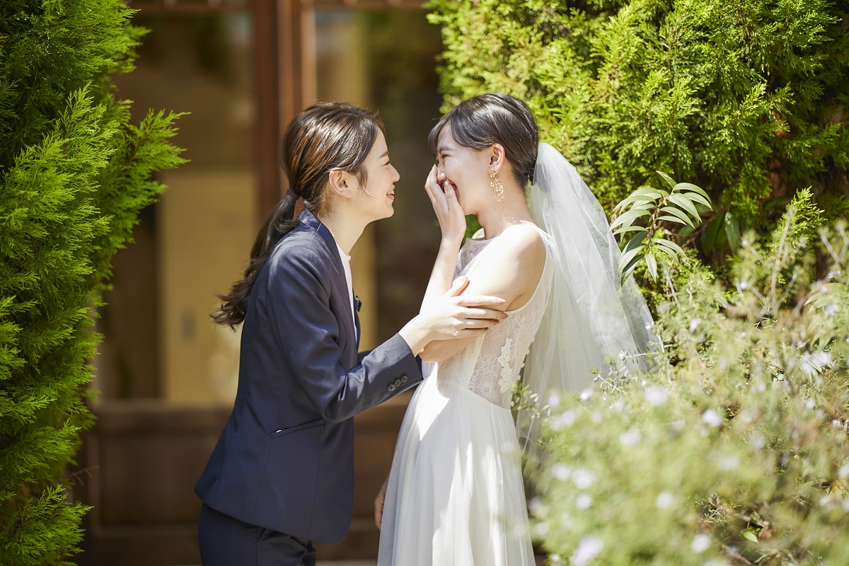 会場見学～結婚式当日までおふたり専属のウェディングプランナーがサポート。常に安心した環境が整う。