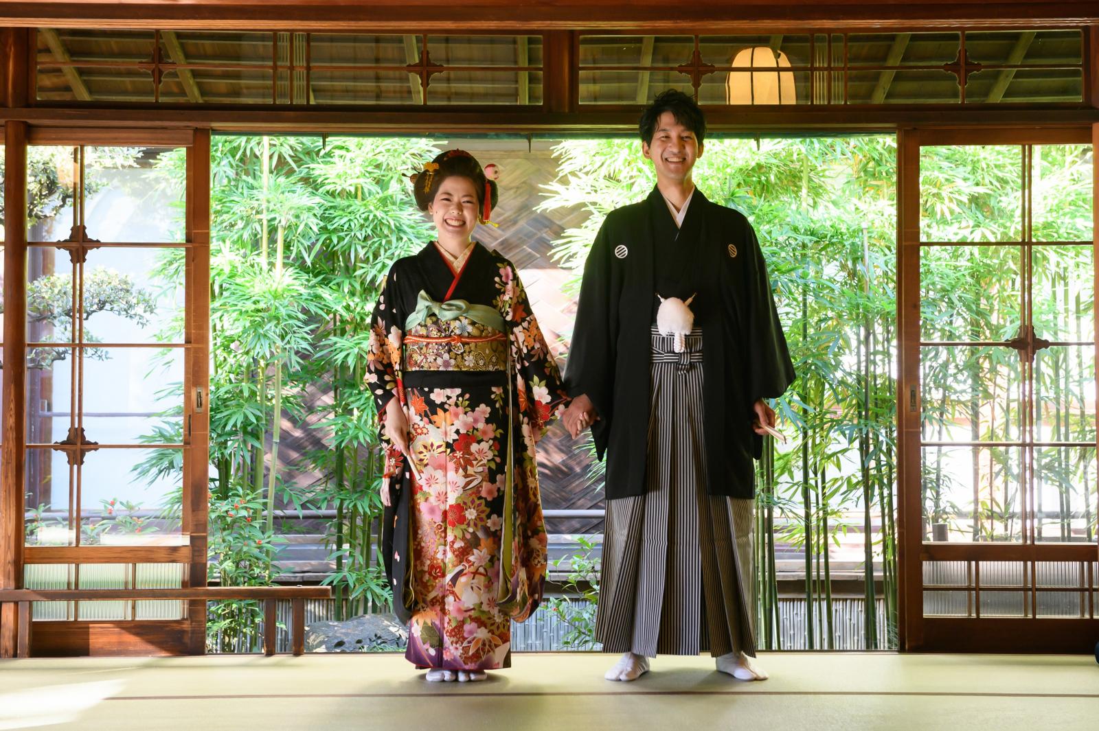 親御様への恩返し　思い出の振袖を花嫁衣裳に。<br />
コーディネートはか茂免専属美容師におまかせ！