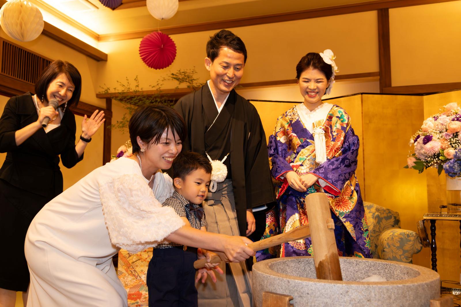 めで鯛！鯛の塩釜開きは鯛御飯にしてゲストにお届け♪