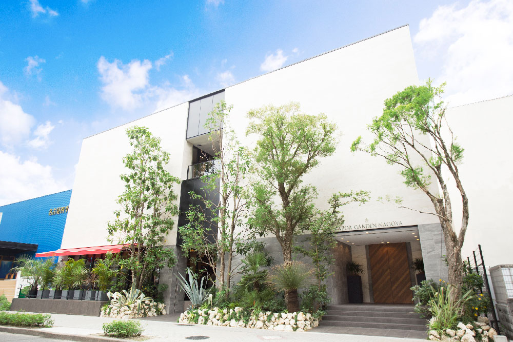 名駅徒歩5分という好立地に立つLAZOR　GARDEN  NAGOYA