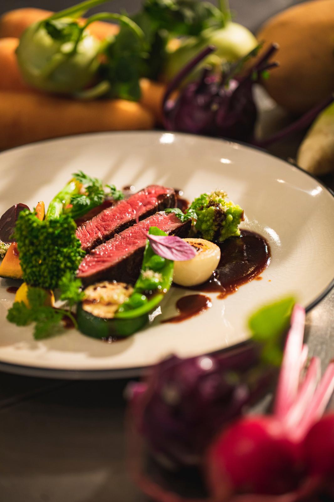 星付きレストランのレベルの料理を結婚式で実現して。