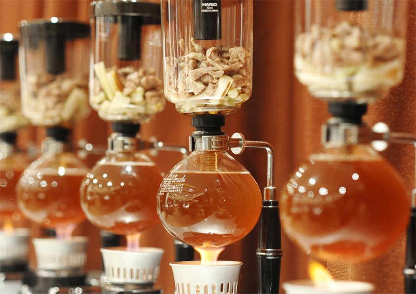 レストランだから届けられる、これまでに味わったことのない感動の味を。