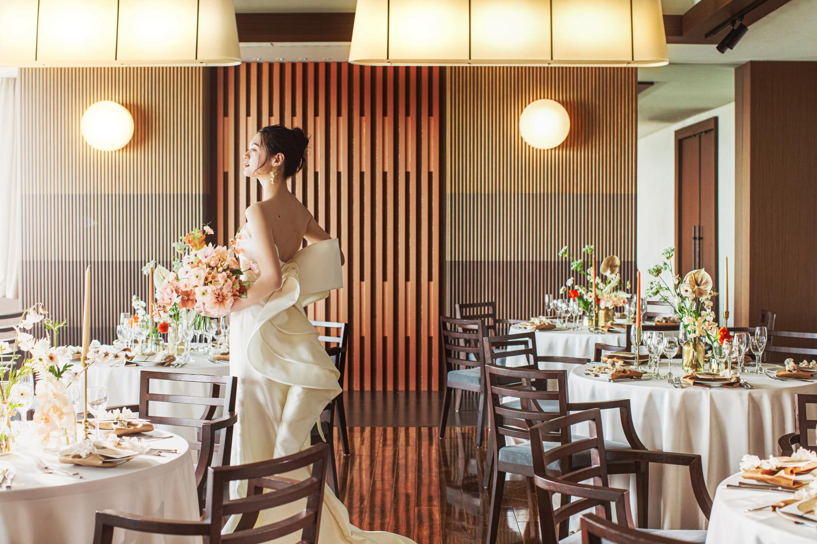 お二人の門出を祝福する美しく温かな時間。