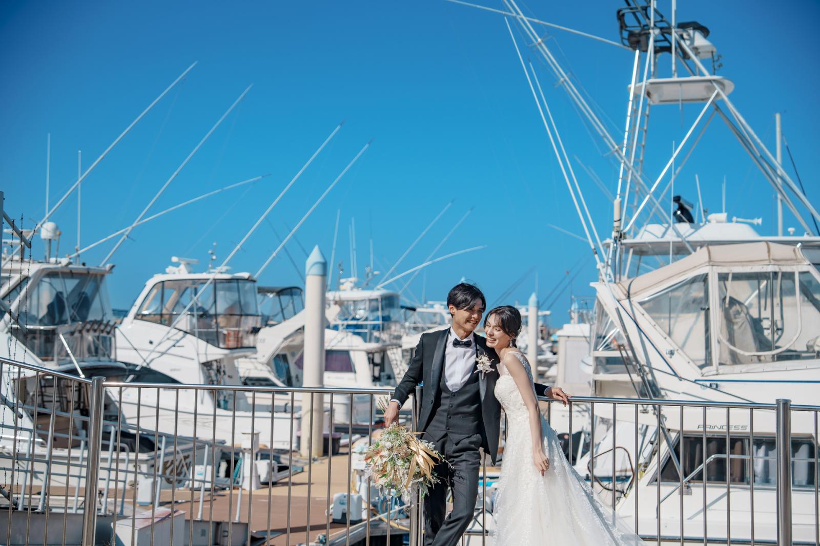 ヨットハーバーを望む海外リゾートのようなロケーション