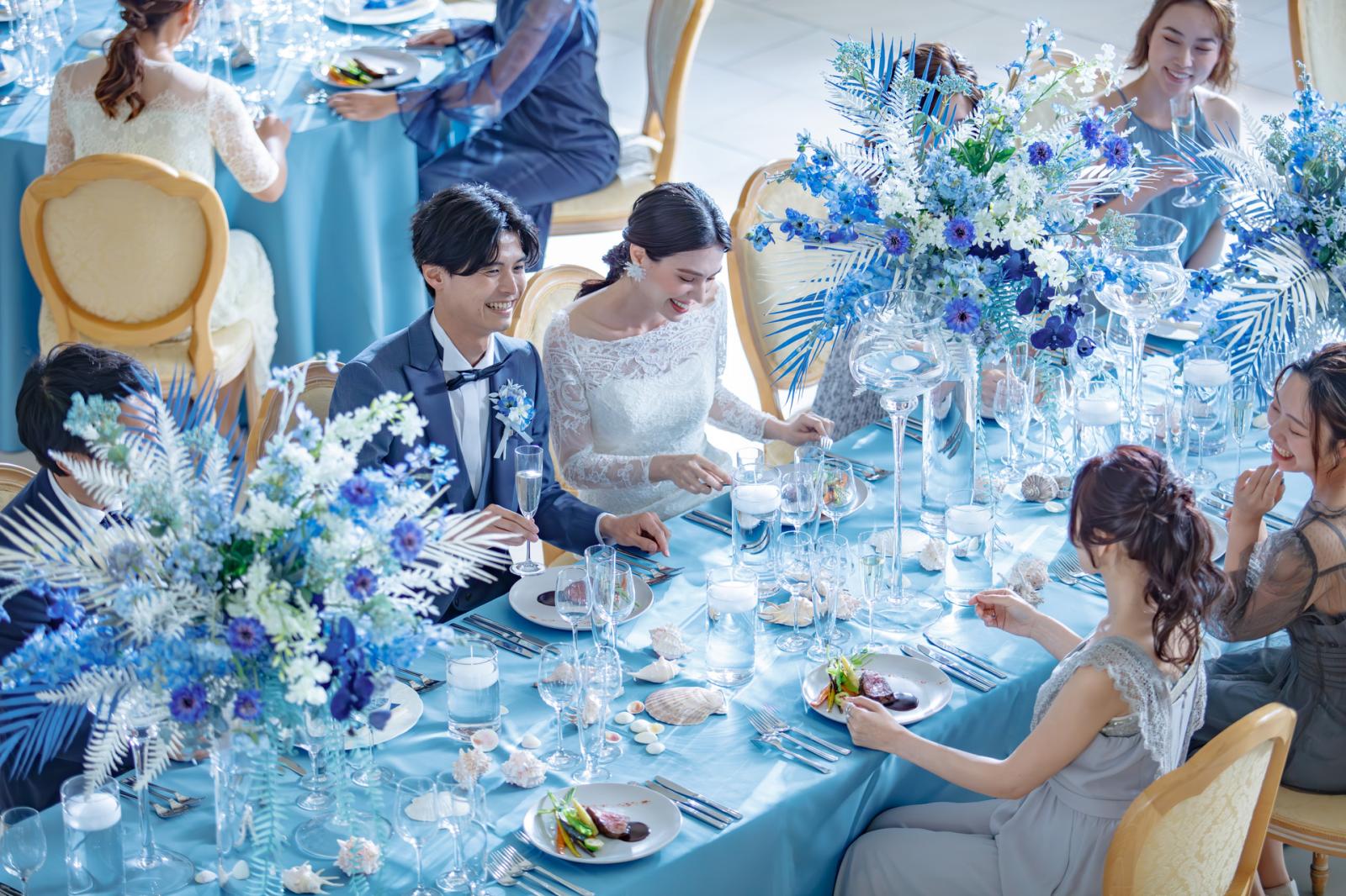 友達を自宅に招いたようにくつろげるのも、貸切の魅力。おしゃべりや記念撮影でたくさんゲストと触れ合って