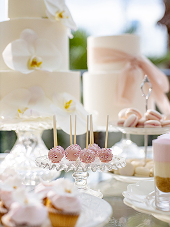 大人可愛いお洒落なケーキ。ケーキはパティシエと直接打合せ