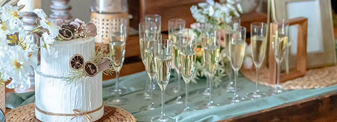 結婚式のテーマに合わせたドリンクやスイーツも好評！ふたりらしいおもてなしを