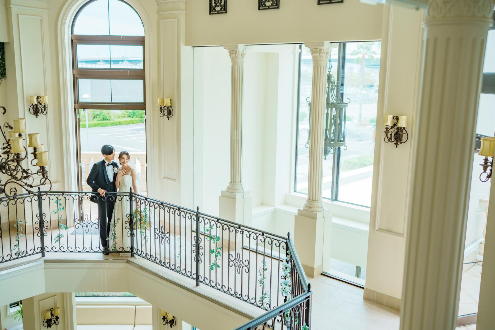 リゾート地を訪れたかのような開放的なロビー・エントランス