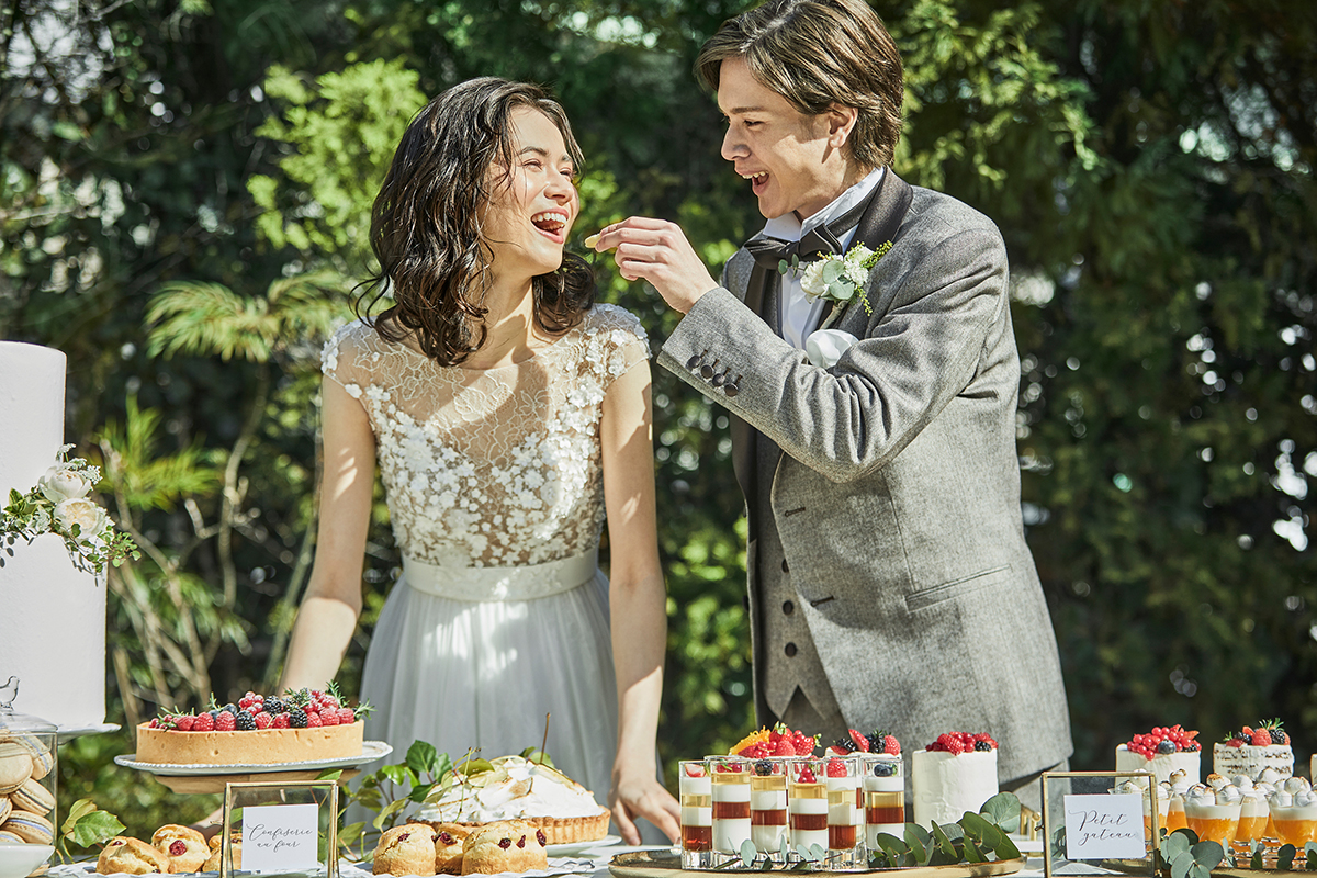 華やかなスイーツが食後の時間を彩る