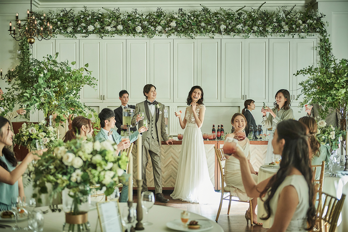 ドリンクバーではゲストとのふれあいも