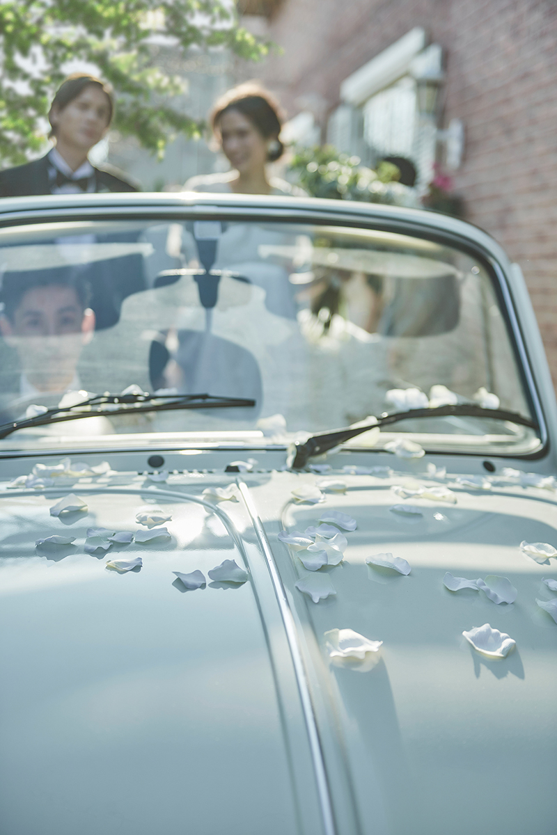 クラシックオープンカーでセレモニー