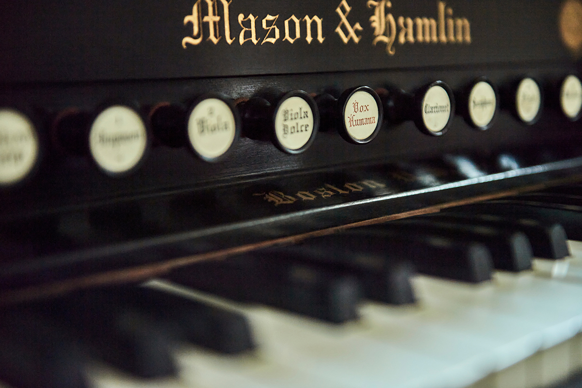 演奏は全て生演奏