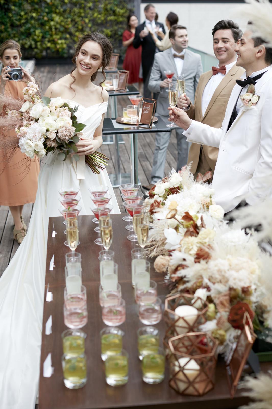 テラスではバルーンリリースなどアフターセレモニーを