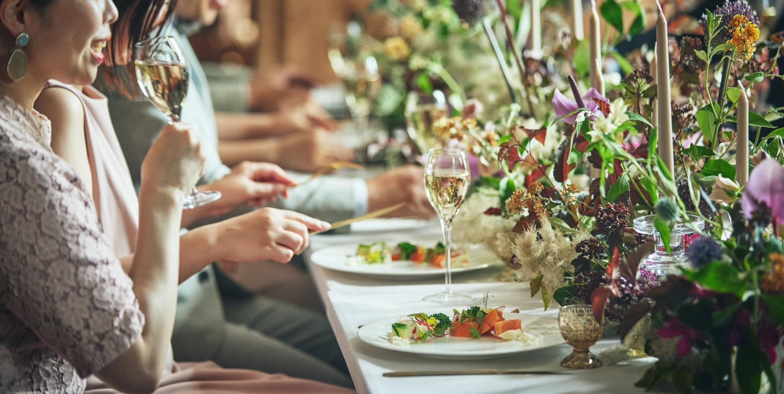 レストランとしても定評のあるお料理でお二人らしいおもてなし