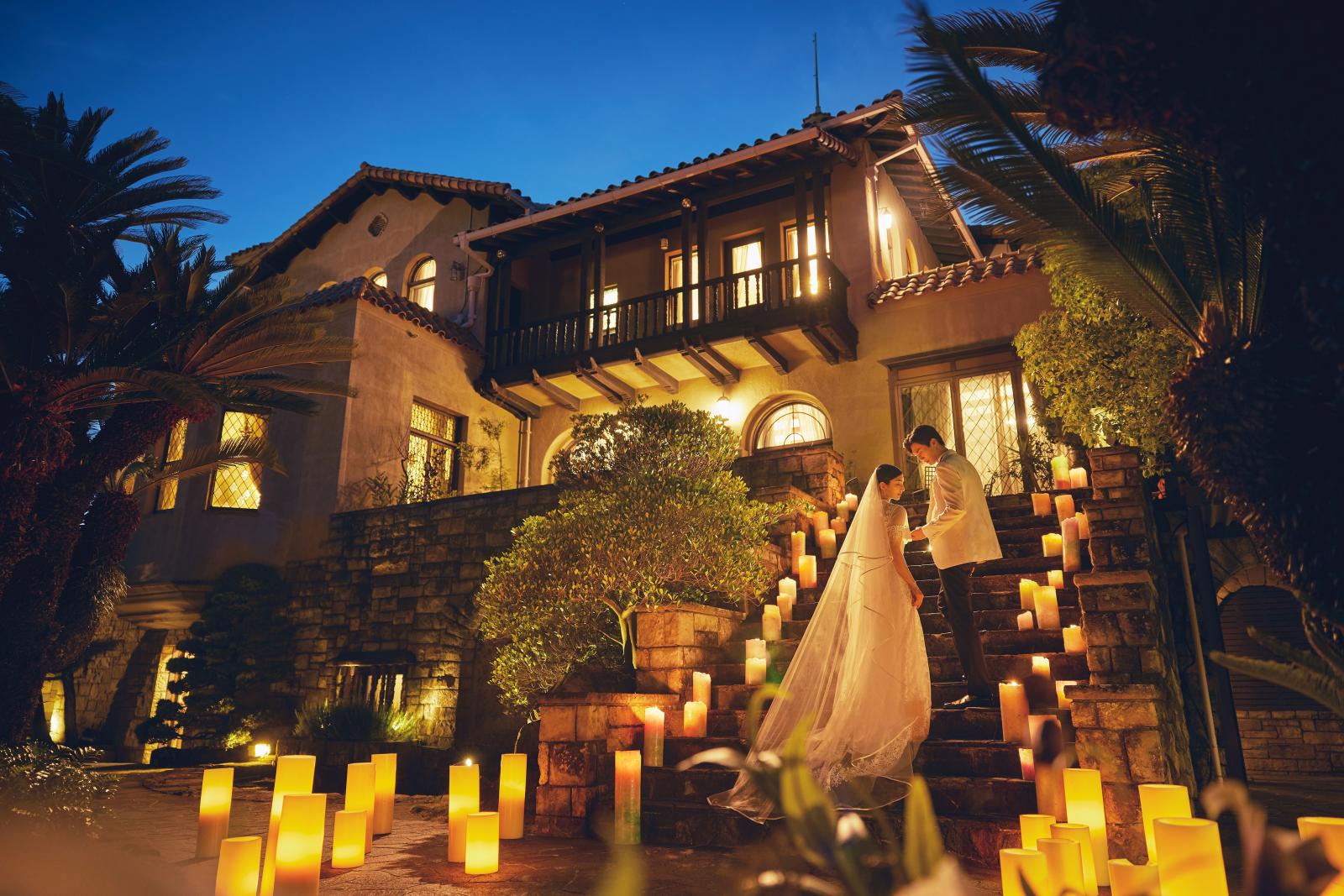 ナイトウェディングは忘れられない美しさ