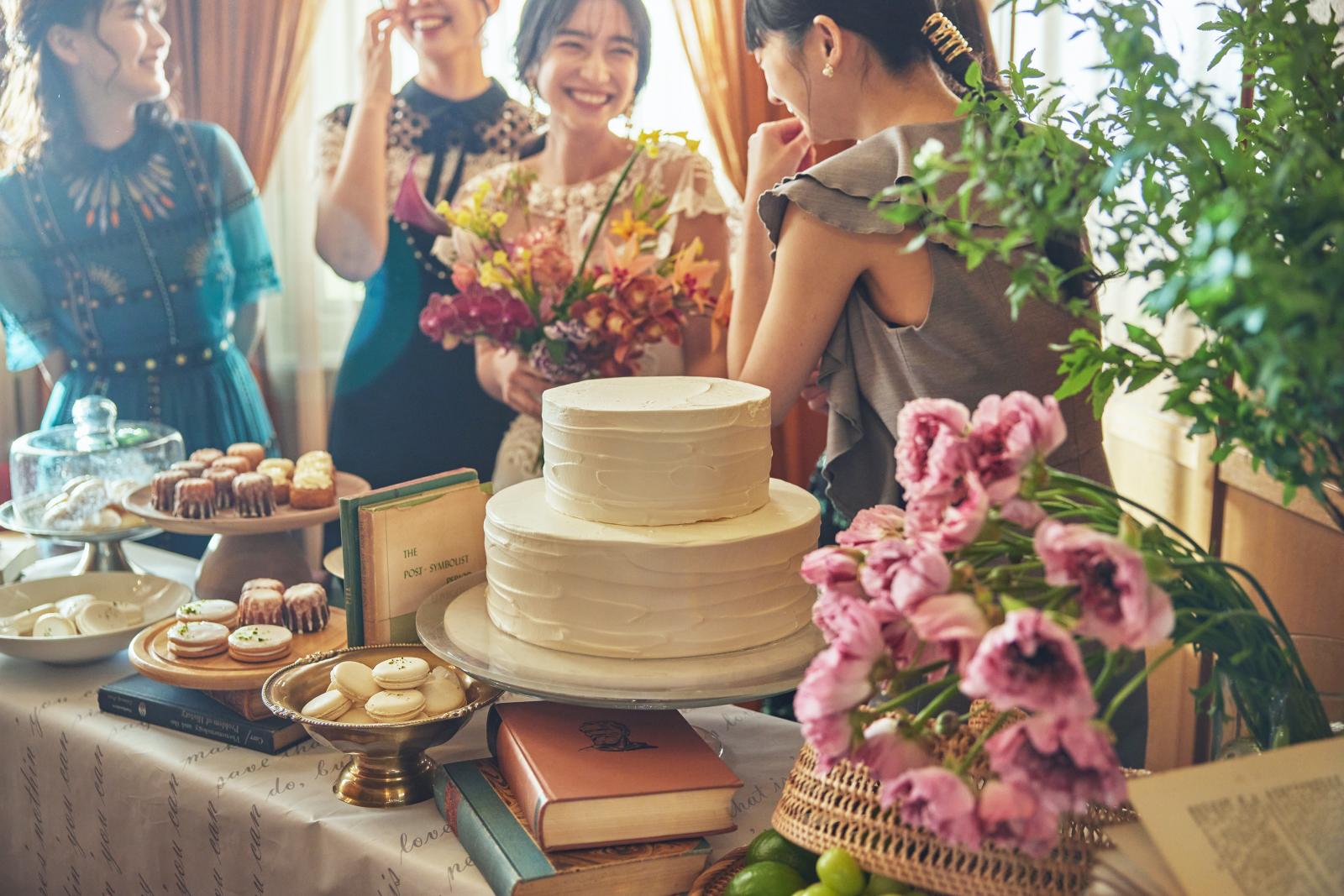 自然光あふれる空間でゲスト皆様とのフォト撮影を