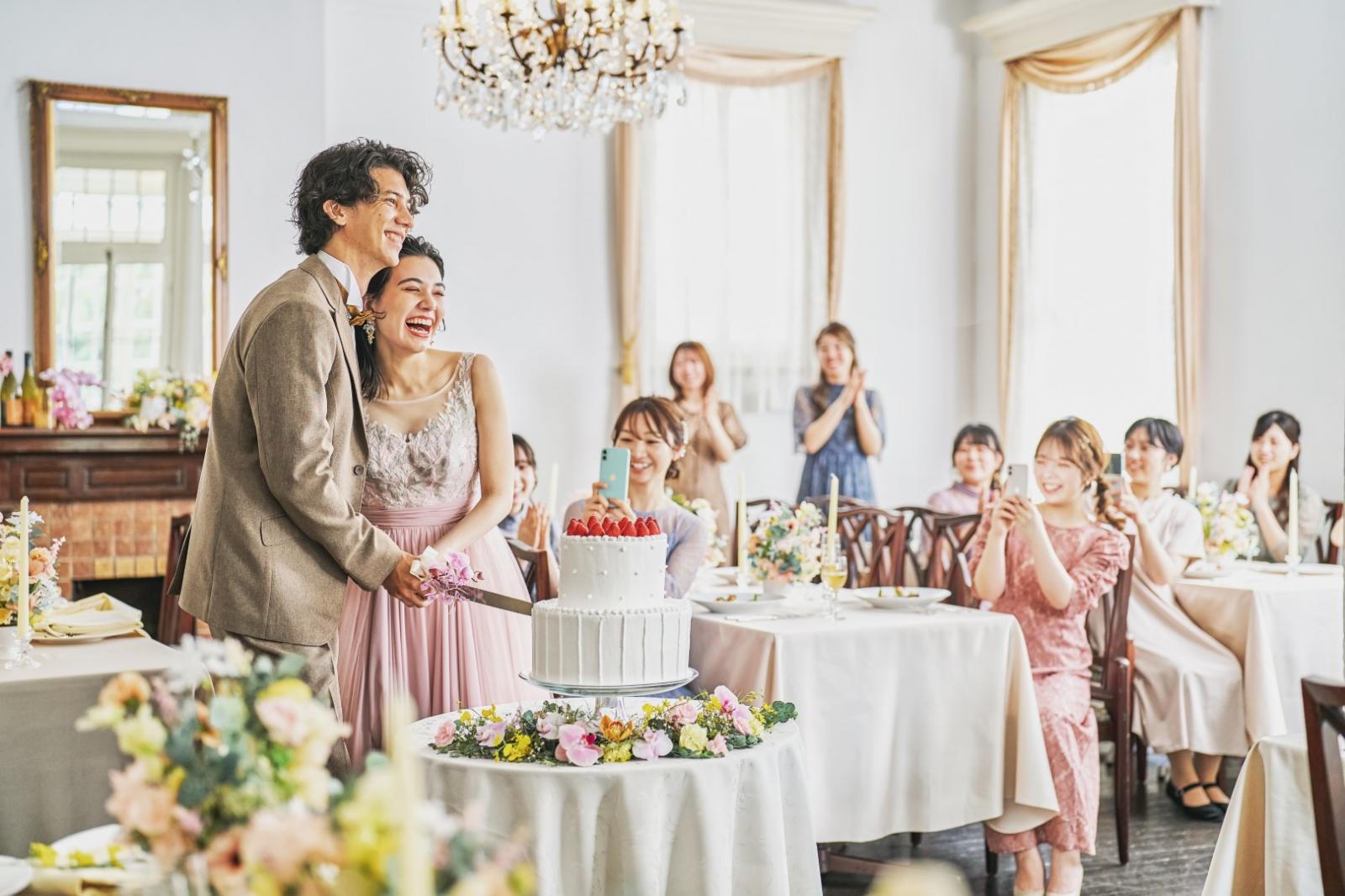 一般非公開の異人館を貸切って過ごす一日は、ゲスト皆さまからも『こんな結婚式はじめて！』とのお声多数