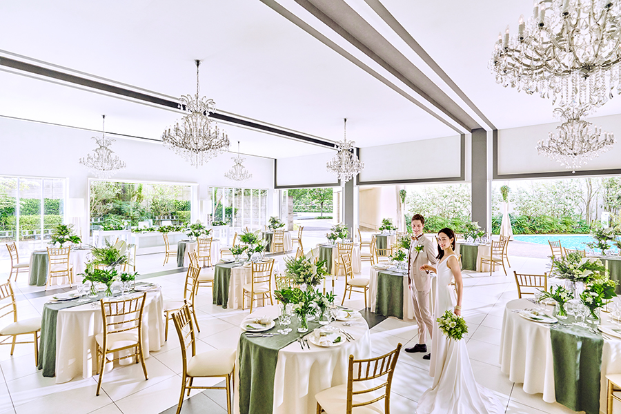 全天候型のテラスを併設した、リゾート感あふれるパーティ会場