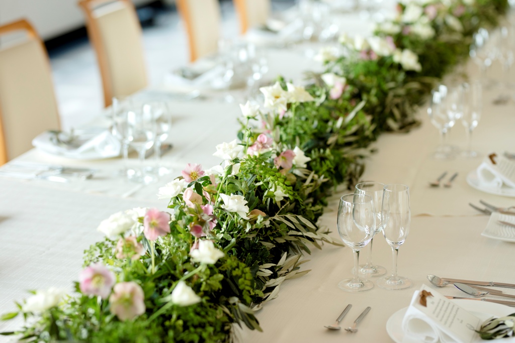 ゲストと同じテーブルを囲むから、おふたりらしさにこだわって