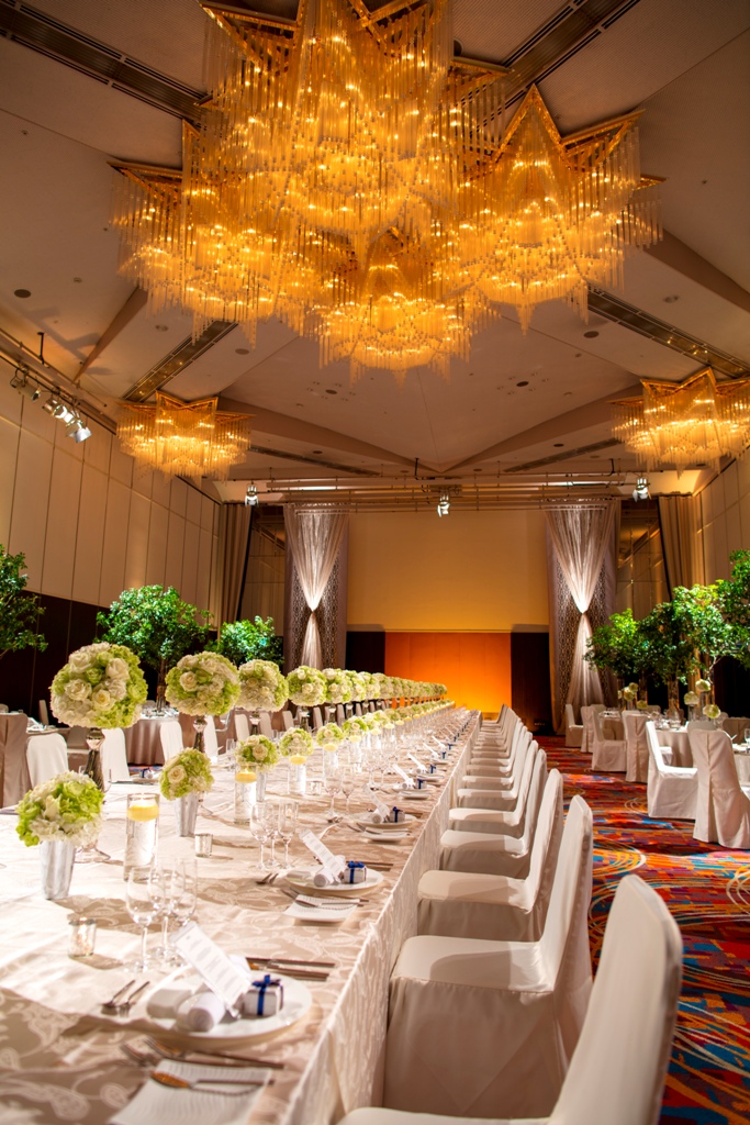 天井高7Mの迫力ある会場では、テイストや人数などあらゆるニーズにも対応