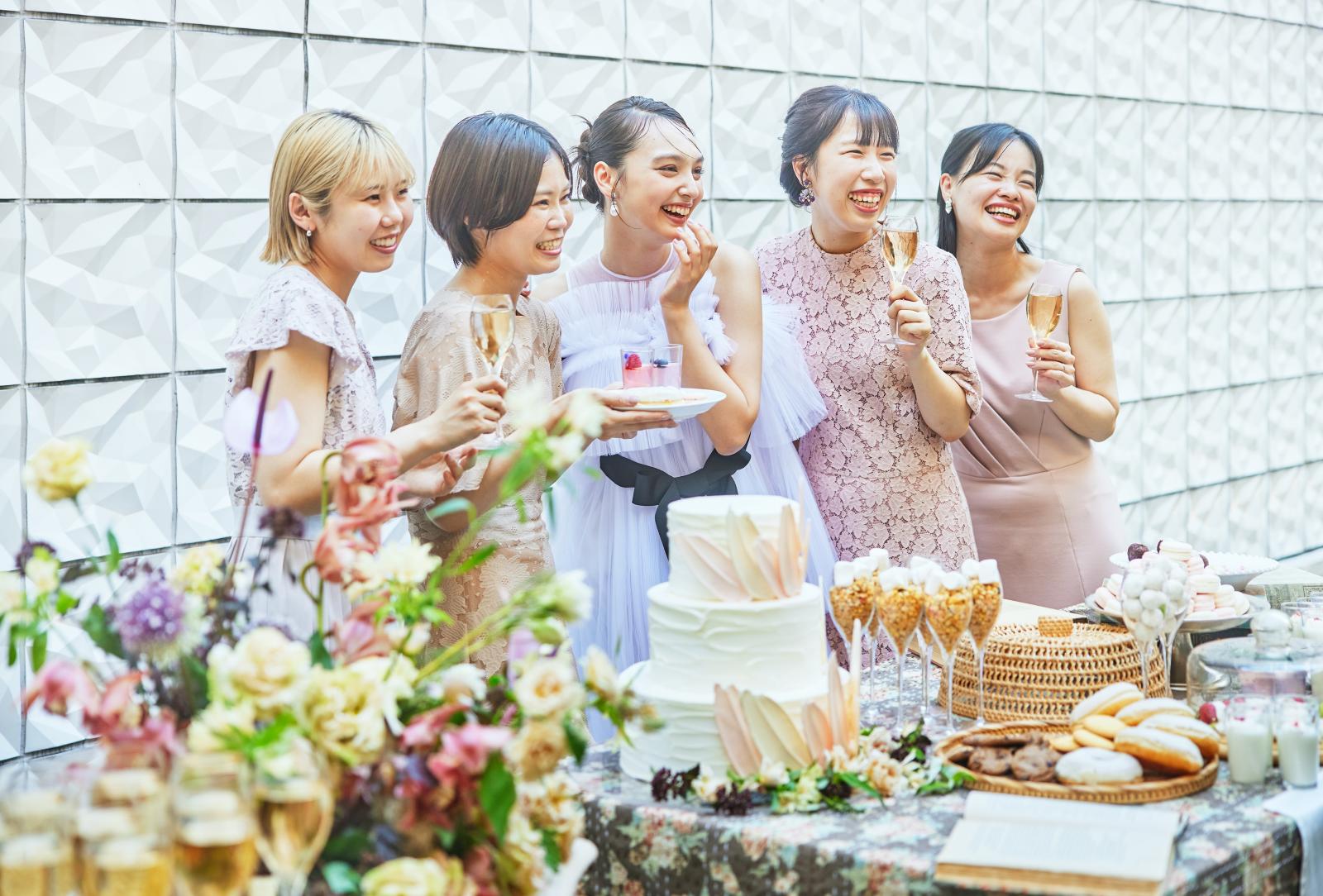 ゲストと過ごすプレパーティーは青空が見守ります