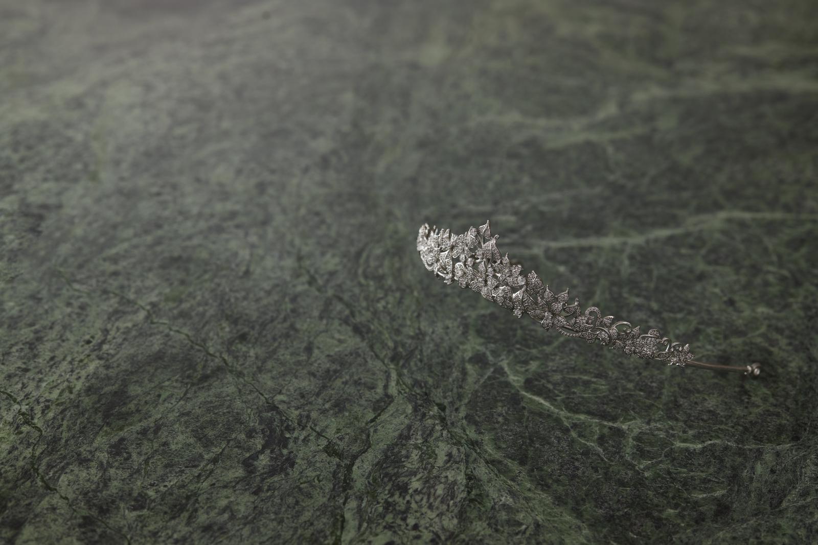 品格漂うアクセサリーは、花嫁により一層輝きを添える