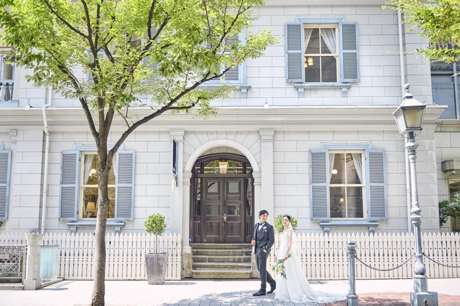 旧居留地はまるで海外フォトウェディングのような絵になる1枚