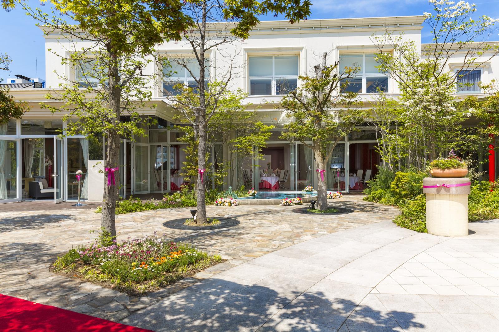 一軒家貸し切りの邸宅